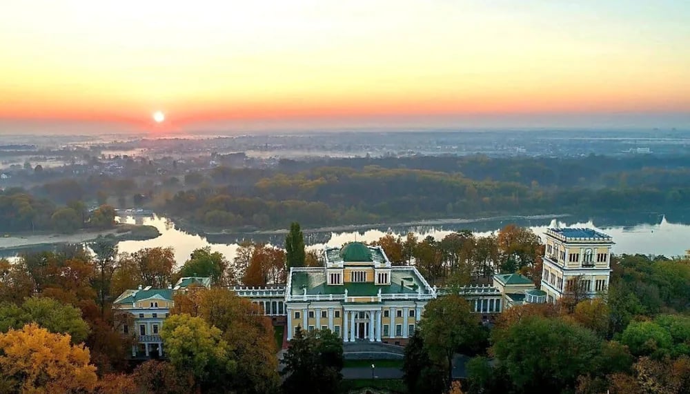 Дворец Румянцевых и Паскевичей в Гомеле
