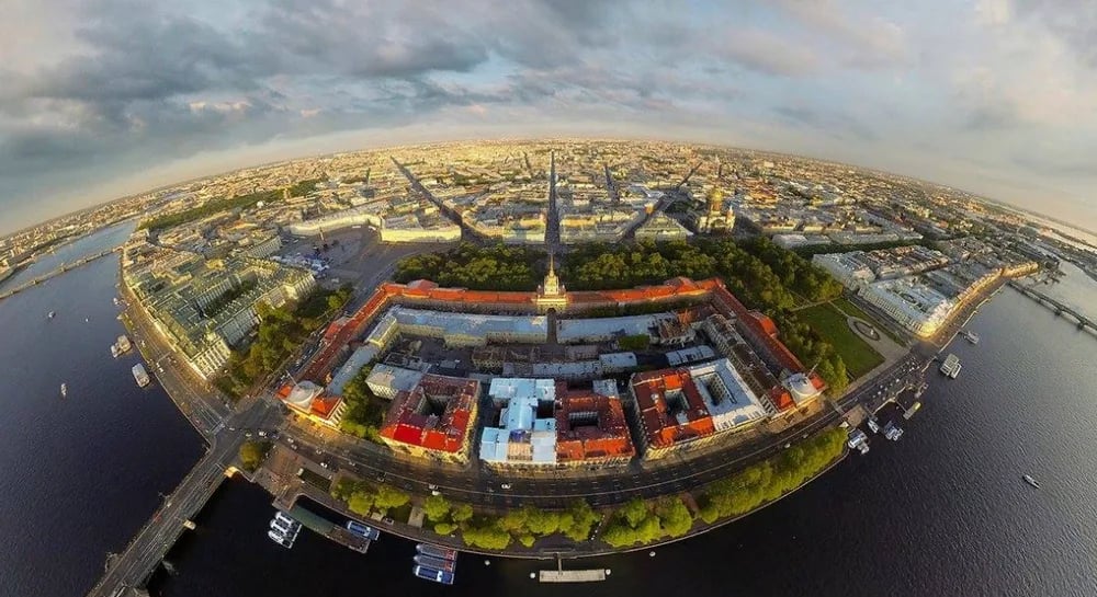 Дворцовая площадь в Петербурге