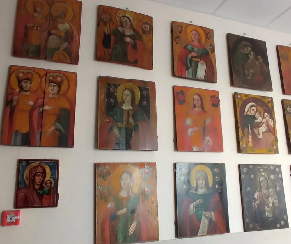 Красный угол в крестьянском доме
