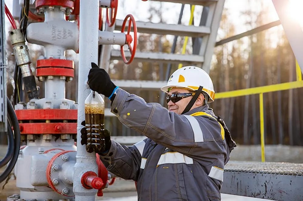 «Нефтяник»: Белоруснефть и Речица