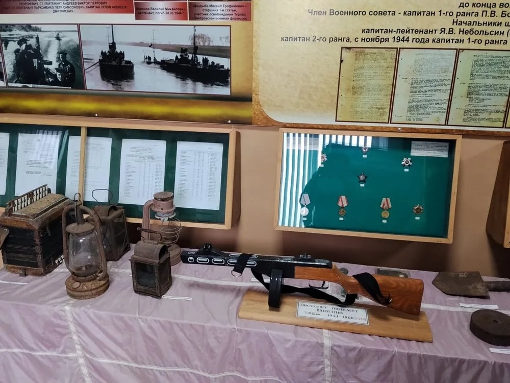 Туровские каменные кресты