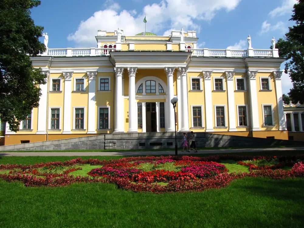 Экскурсия по Гомелю: дворец, парк, Ветка