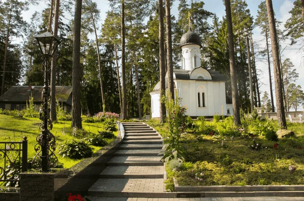 Купель на источнике святой Ксении