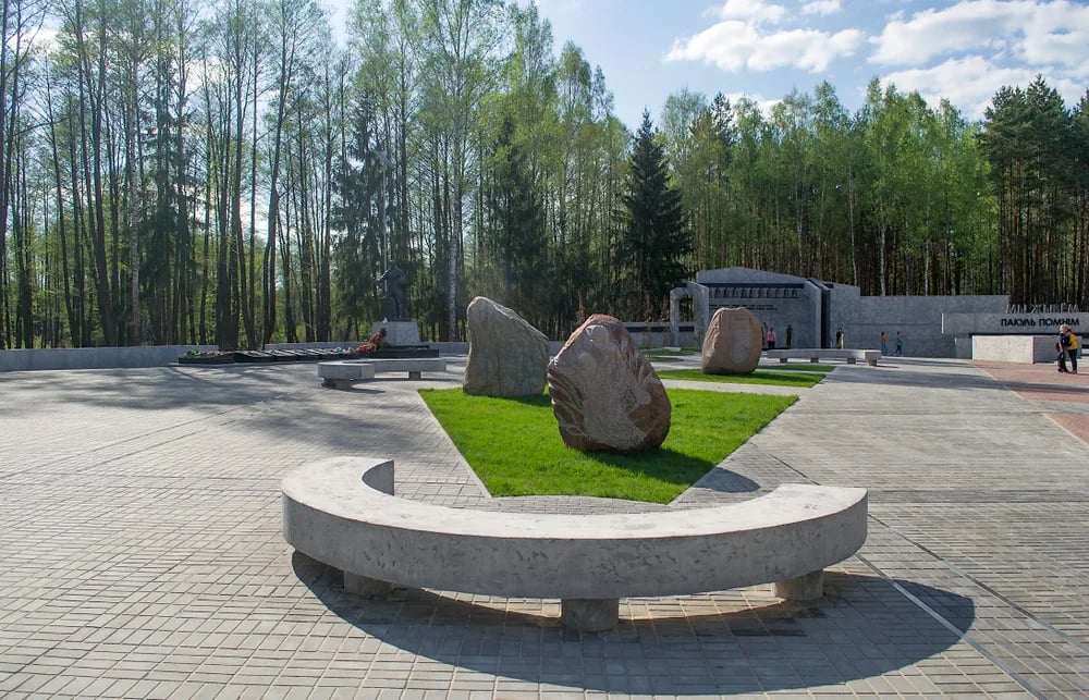 Территория мемориала «Ала»