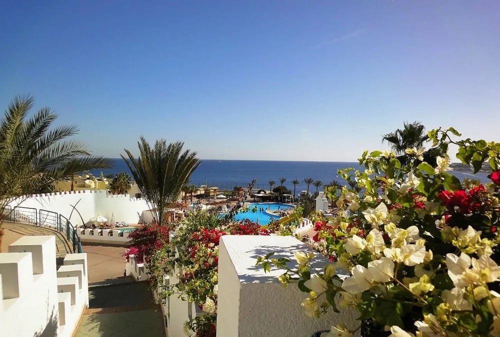 Отель Royal Rojana Resort